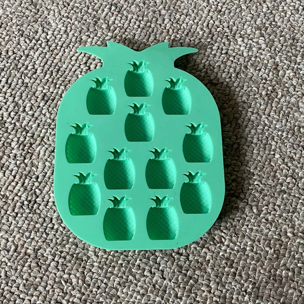 Sea foam Green Pineapple Icecube Tray, Silicone